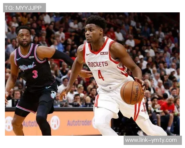 张佳玮分析哈登与双塔组合的潜力与东部混乱局势的无限可能性 张佳玮分析哈登与双塔组合的潜力与东部混乱局势的无限可能性